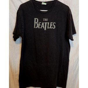 2005 Beatles Sgt Peppers Club Band Tshirt Green Apple Tag Large Holes Neck Seam
